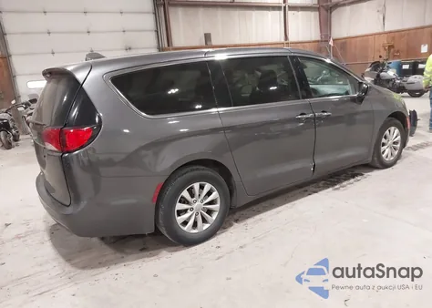 2019 Chrysler Pacifica Touring Plus z USA, uszkodzony, nr VIN 2C4RC1FG0KR702045